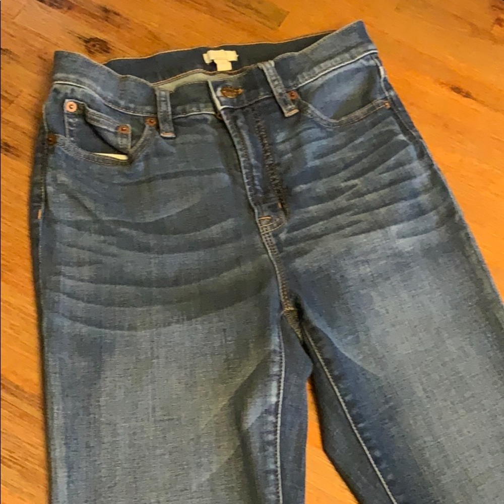 High rise, dark wash, skinny jeans